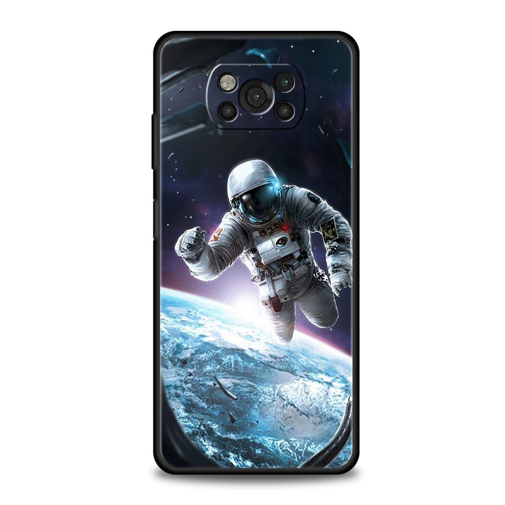 Cute Astronaut Moon Phone Case For Xiaomi Mi Poco X3 NFC M3 F4 F3 M4 X4 Pro 5G Note 10 12 Lite 11 11T 10T 13 12T Pro 9T Cover