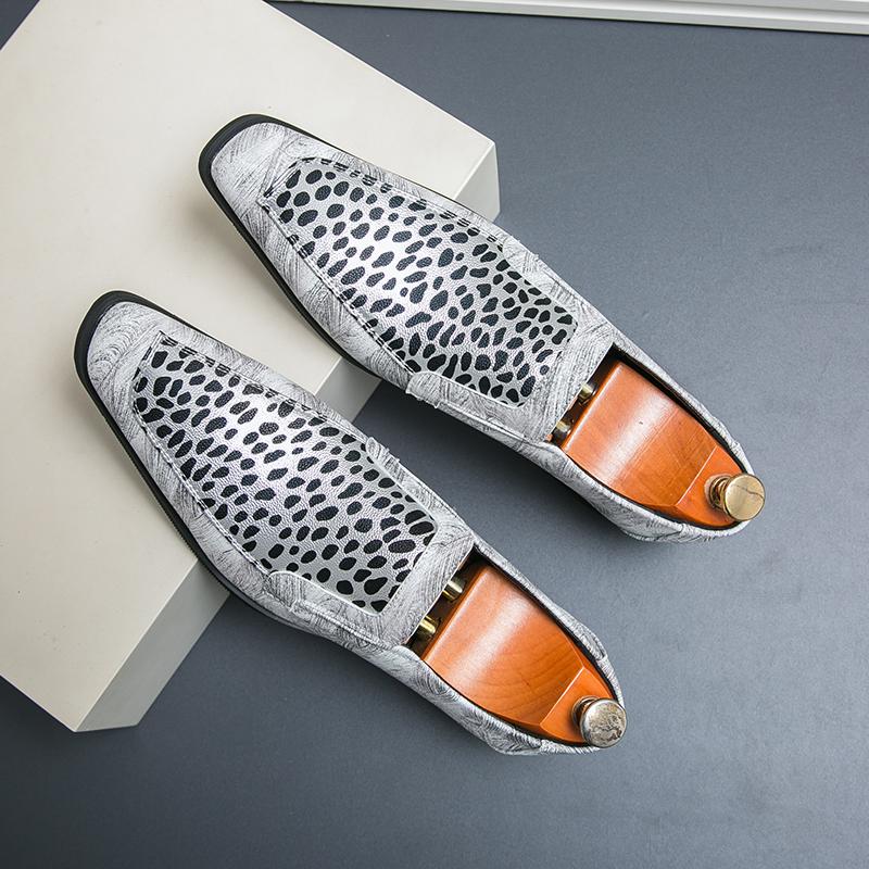

Модная мужская кожаная обувь с острым носком, повседневная, роскошная, уличная, мужские лоферы, обувь слипоны, повседневная обувь для пожилых, легкая, высококачественная 46 белый