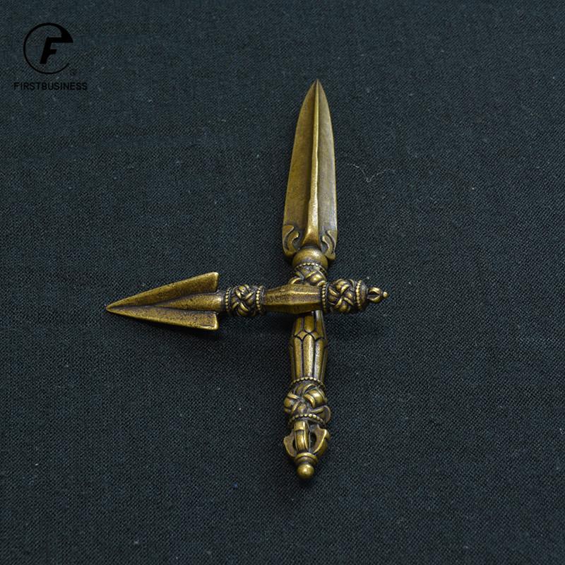 Small Retro Brass Vajry Pestle Ornaments Vintage Brass KeyChains Pendant Buddha Instruments Lucky Home Decorations Avoid Evil