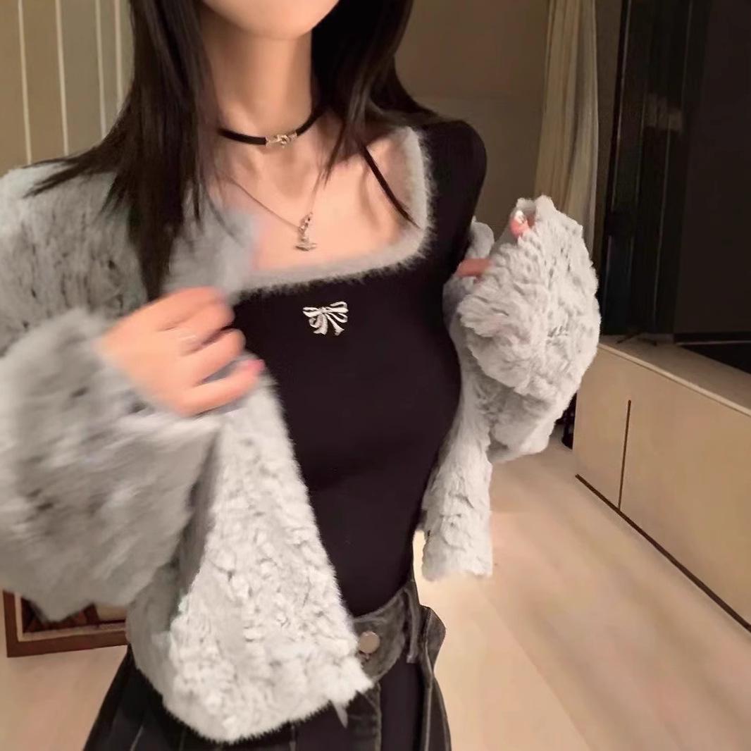 

Жіноча сорочка з м’яким квадратним коміром і ключицею – новинка осінь/зима, тонкий крій, приємний стиль і контрастні кольори L for 105-120 Jin