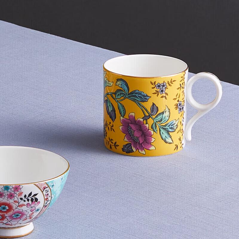 Wedgwood Wonderlust Yellow Tonquin Mug