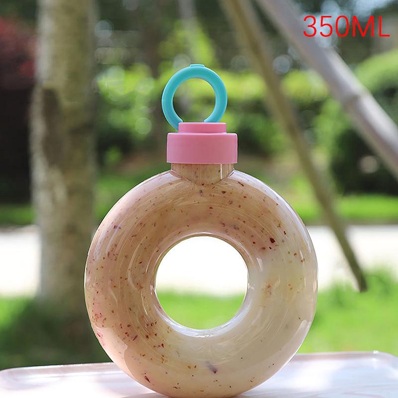 

2024 Новый креативный милый круглый пластиковый стакан для воды с трубочкой для спорта на открытом воздухе портативный стакан для воды для девочек летняя чашка для питья против падения розовый
