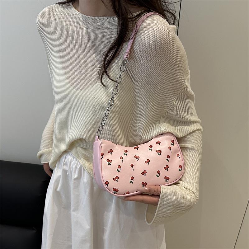 Summer New Small Fresh Literary and Fashionable Versatile Strawberry Shoulder Bag Casual Simple Messenger Bag