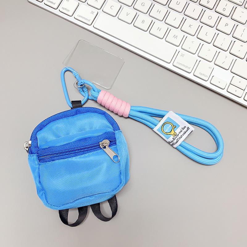 Double-layered small schoolbags, coin purses, phone cases, backpacks, pendants, and earphone covers are all universal