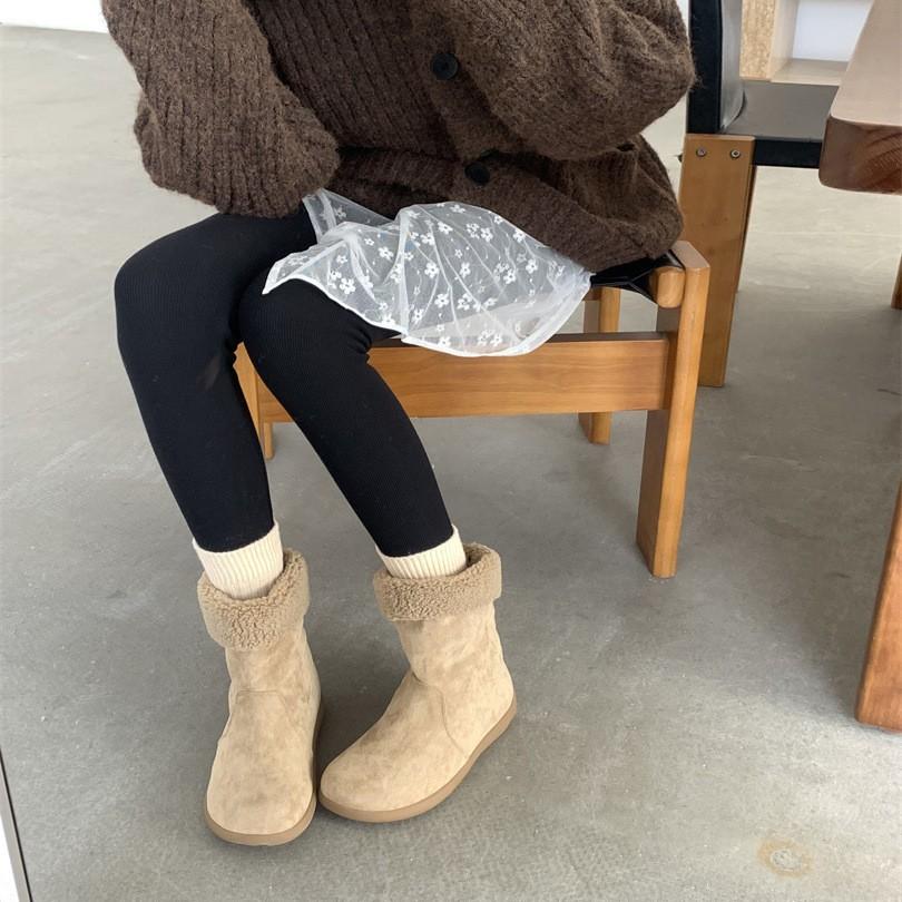 In Autumn and Winter of 2025, the New Fashionable and Versatile Winter Warm Snow Boots Can Be Worn Twice, with a Flanged Medium Tube and a Velvet Fl