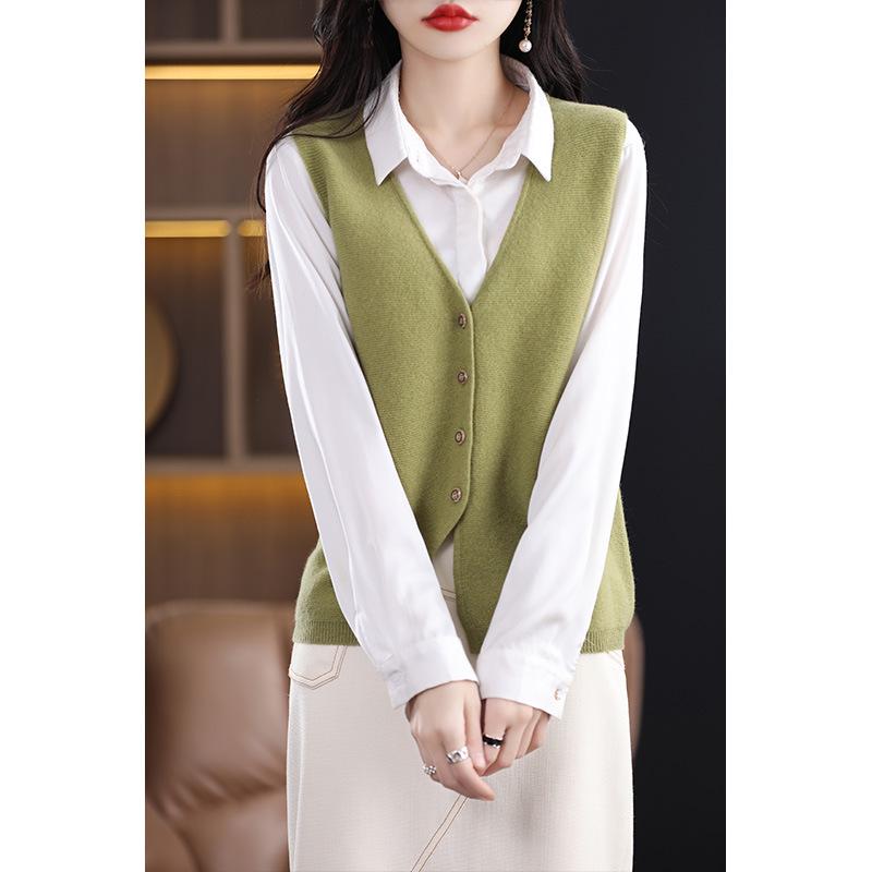 Women's V-Neck Wool Vest, Sleeveless Cardigan Sweater for Spring and Autumn