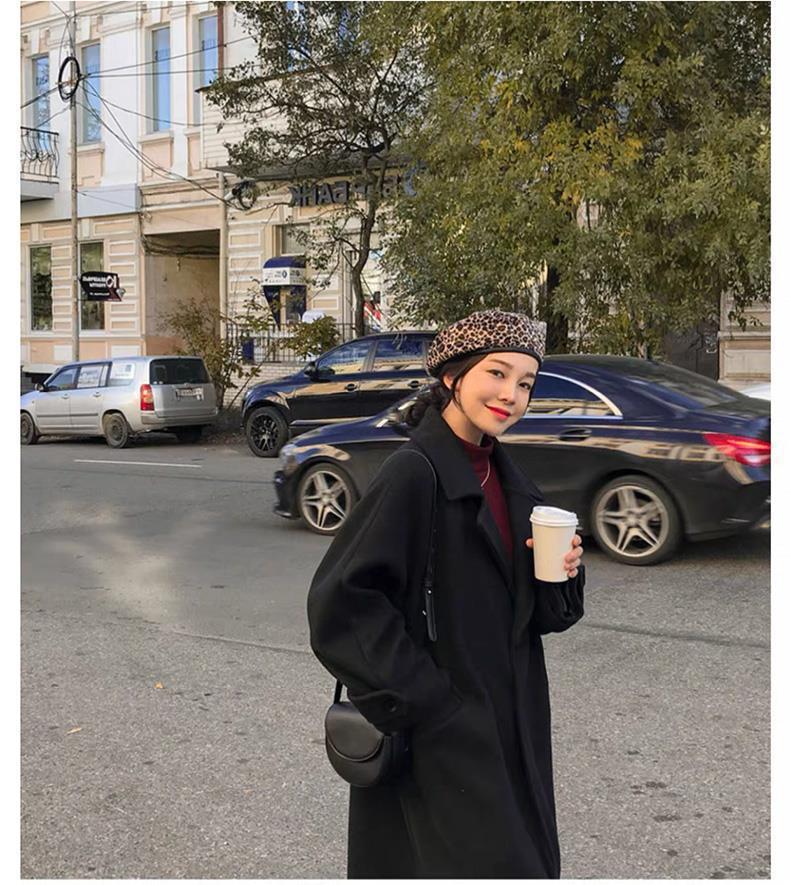 Dámský vlněný kabát černé barvy střední délky nad koleno, Hepburn styl, korejský styl, volný střih, styl Mori, připravený na zimu.