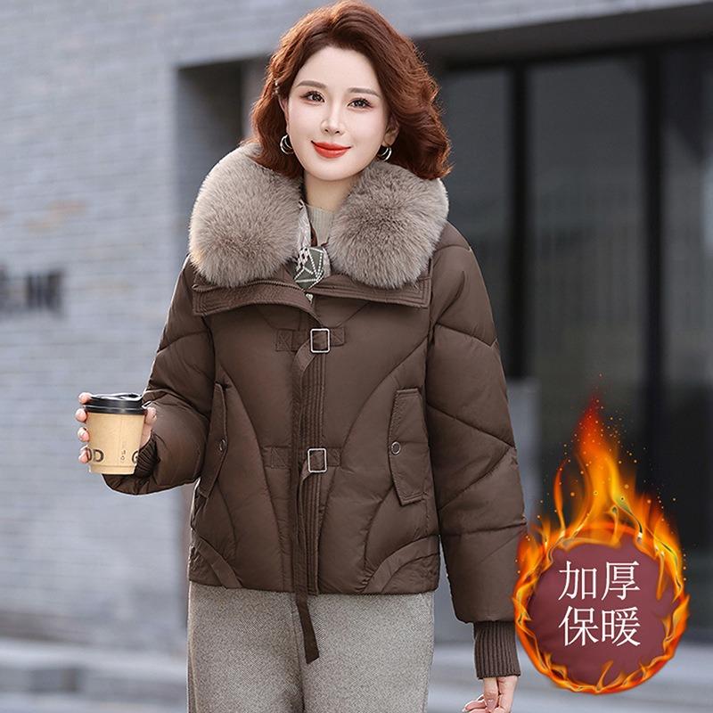 

Короткая зимняя новая пуховая хлопковая одежда, свободная хлопковая одежда, хлопковые куртки, утолщенные меховые воротники и верхняя одежда. 5XL [recommended 150-80kg] темно-коричневого