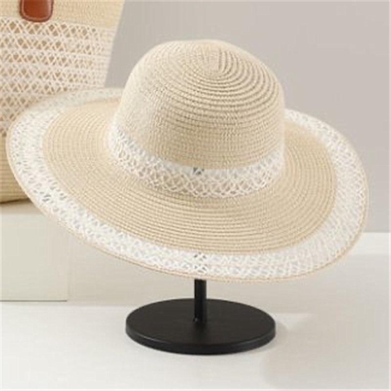 

Spring/Summer Women s Tote: Large Capacity & Chic Wide Brim Straw Hat