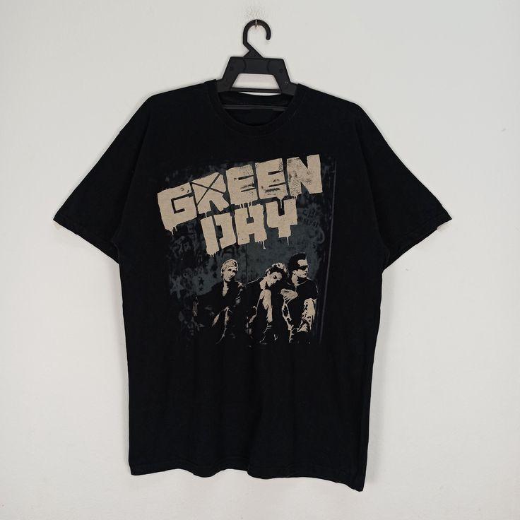 2010#039;s Green Day Punk Rock Band Tshirt Unisex T-Shirt M