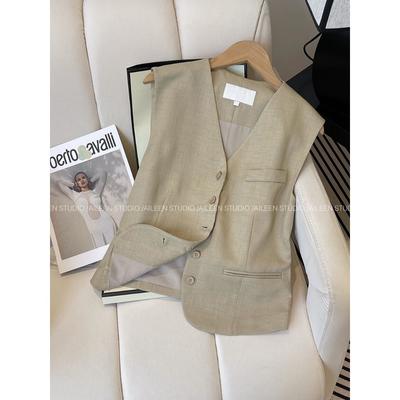 Spring and Autumn Top with  Round Neck and Slim Fit Exuding Sense of Luxury Women's Vest