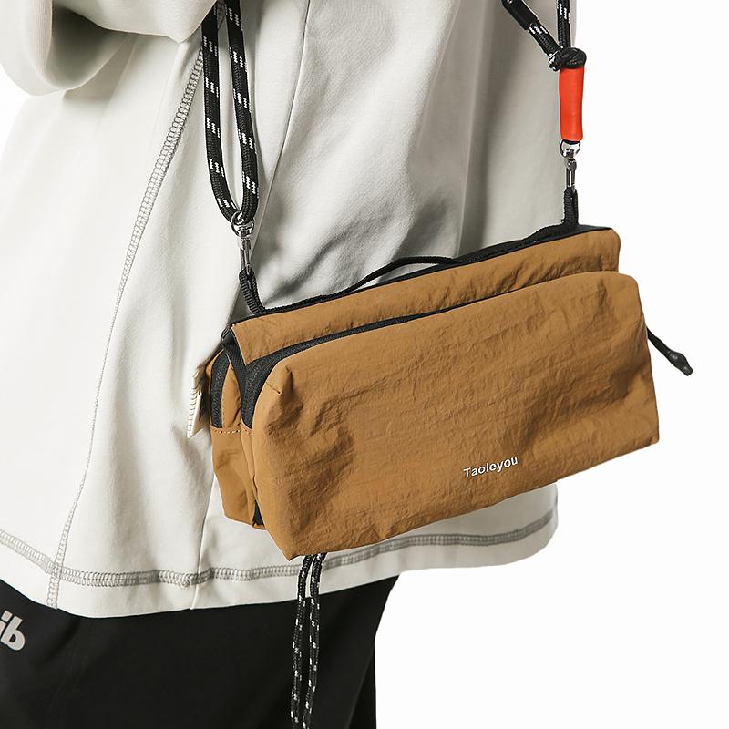 Wassermann Rucksack - gleicher Stil für Männer und Frauen, Outdoor Bergsteigen Umhängetasche, leicht, mehrschichtig kleine C