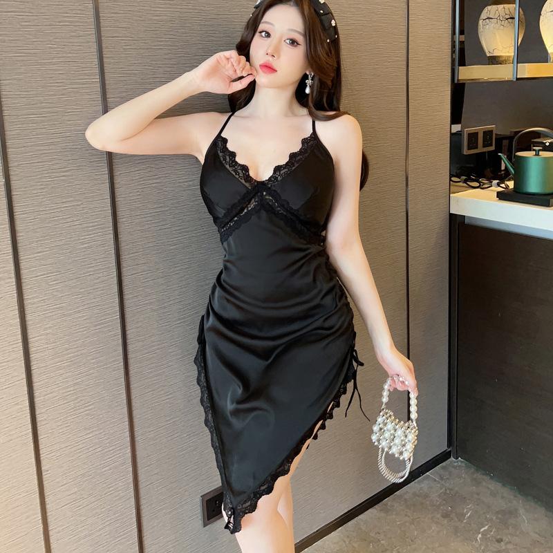 Sexy Nightgown Women's Summer Ice Silk Thin Pure Desire Wind Lace Suspender Pajamas Sexy Temptation Hanging Skirt with Chest Pad