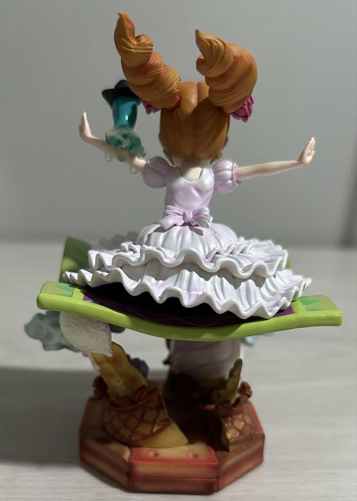 [USED] One Piece Garage Kid Overseas Figure Charlotte Pudding Diorama