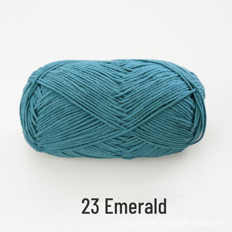 Xue Feier 4-Ply Cute Doll Milk Cotton Combed Yarn for Crochet and Knitted Bags