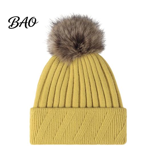 Non Slip Knit Hats Winter Knitted Hat for Women, Cold Weather Fleece Lined with Pom Comfortable Head Gear Pom, Chunky Snow Hat, Soft Ribbed