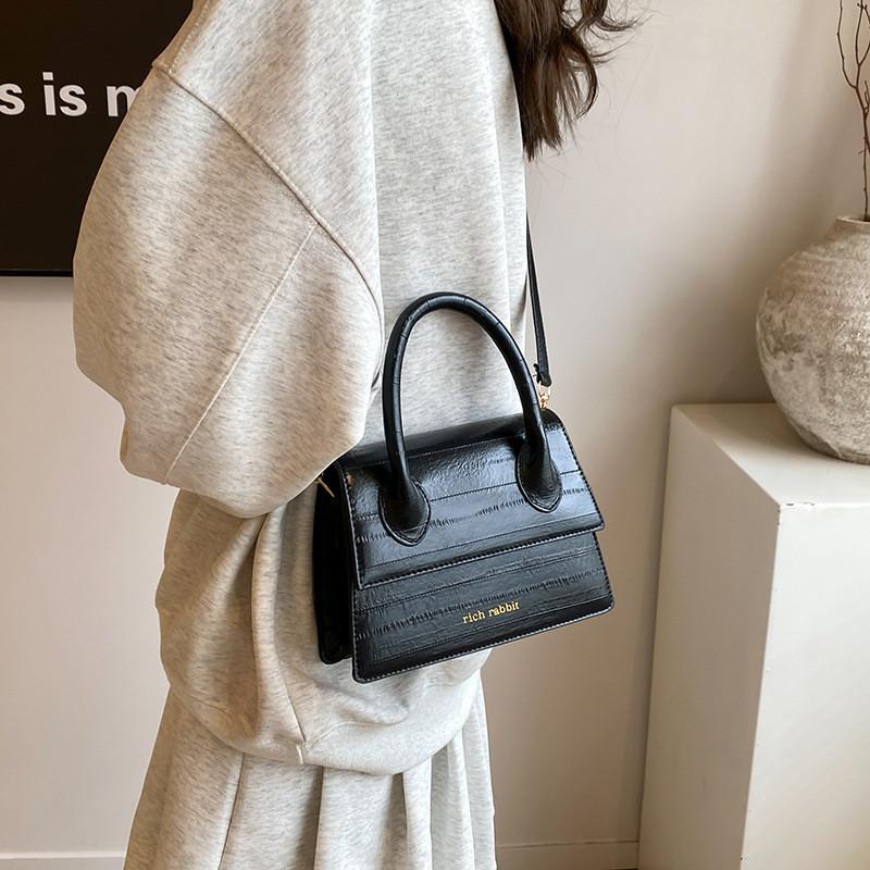 Elegant Korean Style Shoulder Bag For Women Trendy Fashionable Small Crossbody