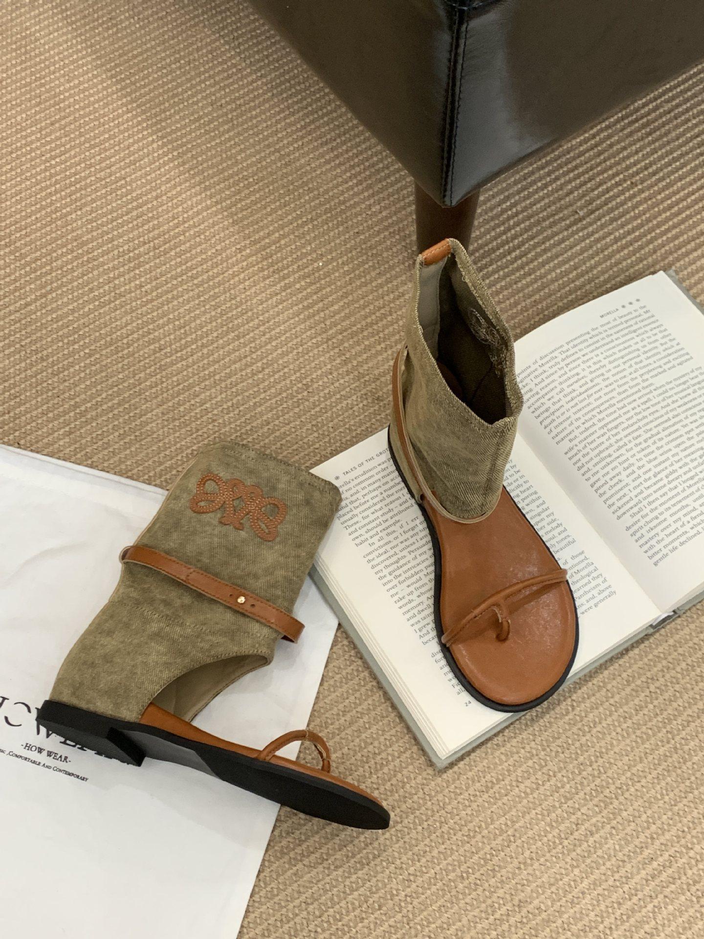 

French niche cool boots summer 2025 new toe cold boots inner height increase fashionable retro Korean version boots women 39 хаки