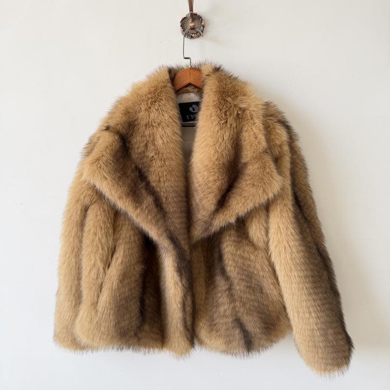 Autumn and winter fashionable two-color fox