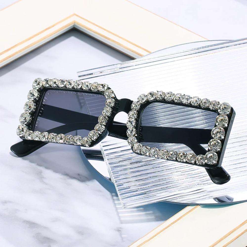 Fashion Small Rectangle Women Luxury Diamond Y2k Sunglasses Vintage Jelly Tea Eyewear Men Trending Shades UV400 Sun Glasses