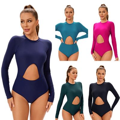 Damen Langarm Badeanzug mit seitlichem Cut-Out Design – Stilvolle & Figurschmeichelnde Bademode in Mehreren Farben