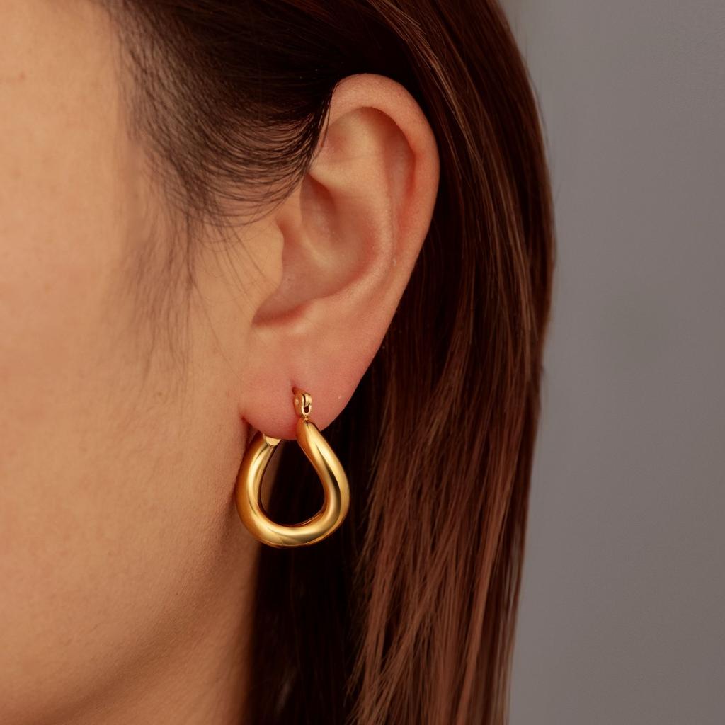 European and American Fashion Trend Stainless Steel Earrings Women's Plated 18K Light Luxury High-end Irregular Geometric Earrings