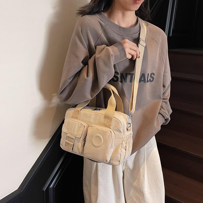 New fashionable multi-pocket women's bag, anti-splashing nylon bag, large-capacity portable women's shoulder messenger bag