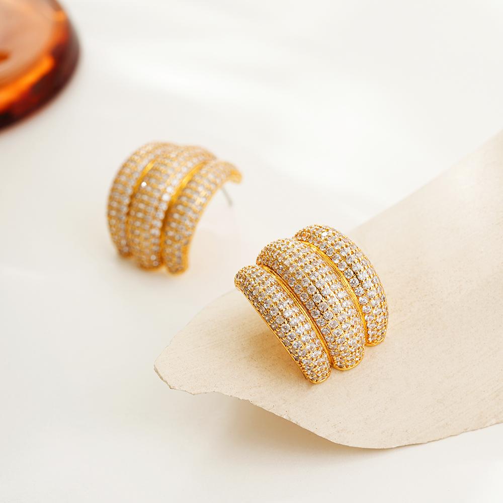 Designer Triple Ridge Medium Stud Earrings 18K Gold Plated Luxury Aesthetics Shiny Zircon Statement Earring Party Jewelry Gift