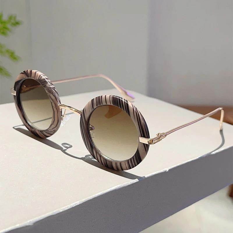 Luxury Brand Designer Round Sunglasses Women for Men  New Popular Vintage Sun Glasses Punk Rivet Metal Steampunk Eyewear