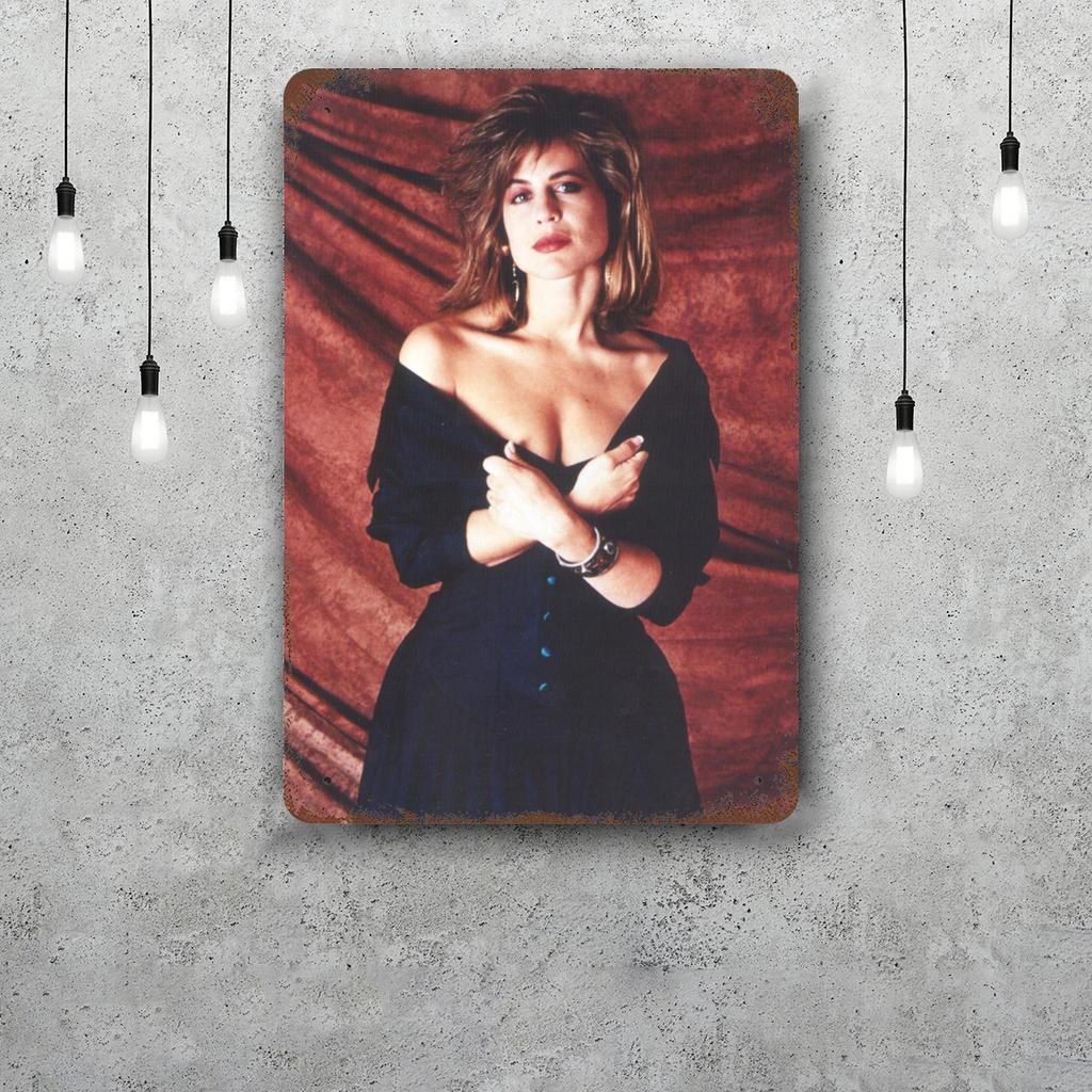 Linda Hamilton Metal Signs wall decor Vintage Tin Signs Captain Metal Poster Decor for Bar Pub Club Wall Decoration
