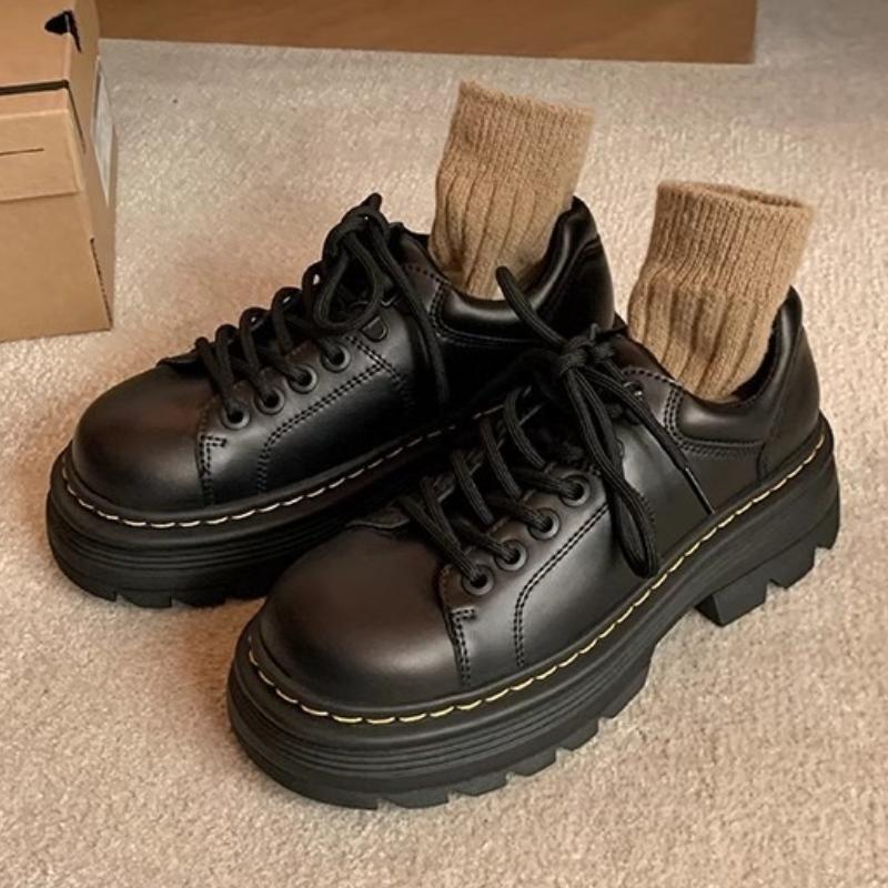 

Модные ретро коричневые туфли Мэри Джейн на толстой подошве женские британский стиль шнуровка с вышивкой кожаная обувь осень новая марка лоферы сандалии 40 чёрный