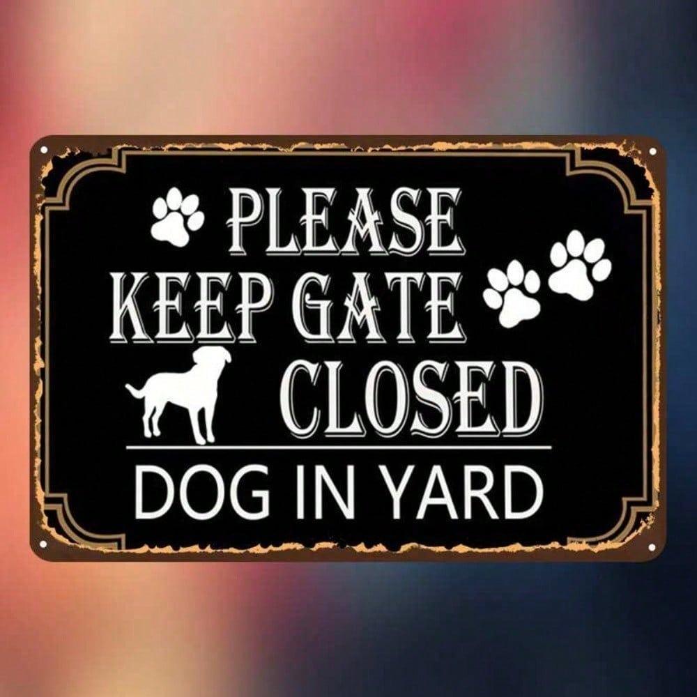 Vintage Keep Gate Closed Dog Sign, 2D Flat Iron Wall Decor, Pre-Drilled Holes for Home Office Kitchen
