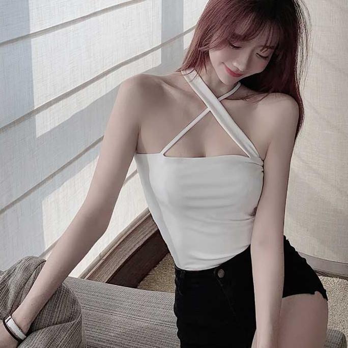 Sling Vest Women's Short Bottom Design Sense Niche Wear Tight Sexy Scheming Back Cross Neck Top