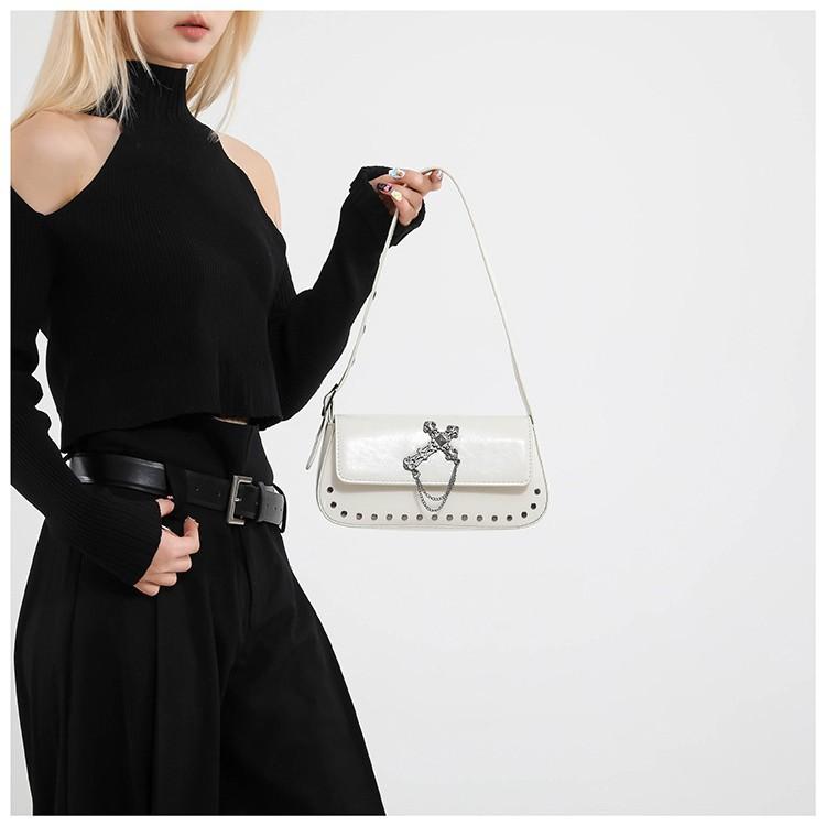 Bag women's bag new personalized cross skull decorative chain rivet shoulder mobile phone bag