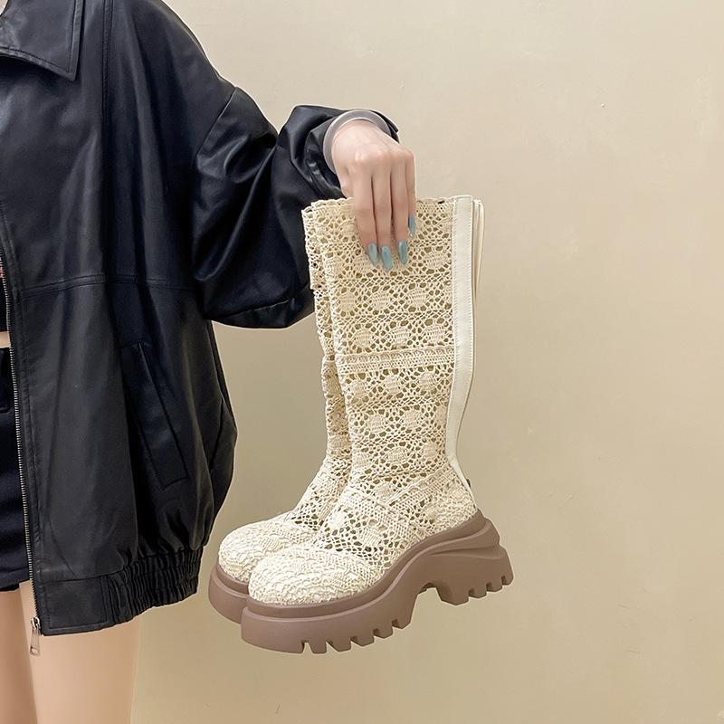 Hollow retro versatile thick-heeled thick-soled boots women's autumn fashion round-headed small thick-heeled high-heeled fashion boots