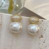 French Exquisite Imitation Oval Zircon Earrings for Women Shiny Crystal Micropaved Zirconia Stud Earring Luxury Bridal Zircon