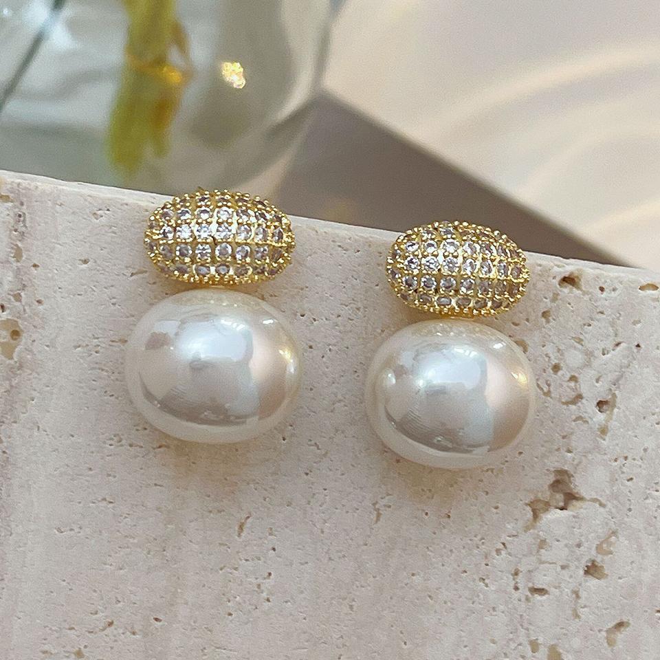 French Exquisite Imitation Oval Zircon Earrings for Women Shiny Crystal Micropaved Zirconia Stud Earring Luxury Bridal Zircon