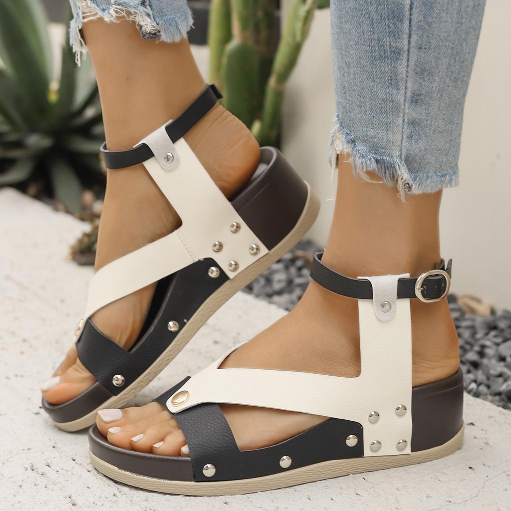 Ladies' Wedge Heel Thick-soled Rivet Sandals
