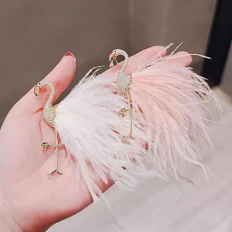 Chic Feather Flamingo Badge 1Pcs Brooch for Women Girls Animal Pin Accessory for Bag Hat Clothes Decoration
