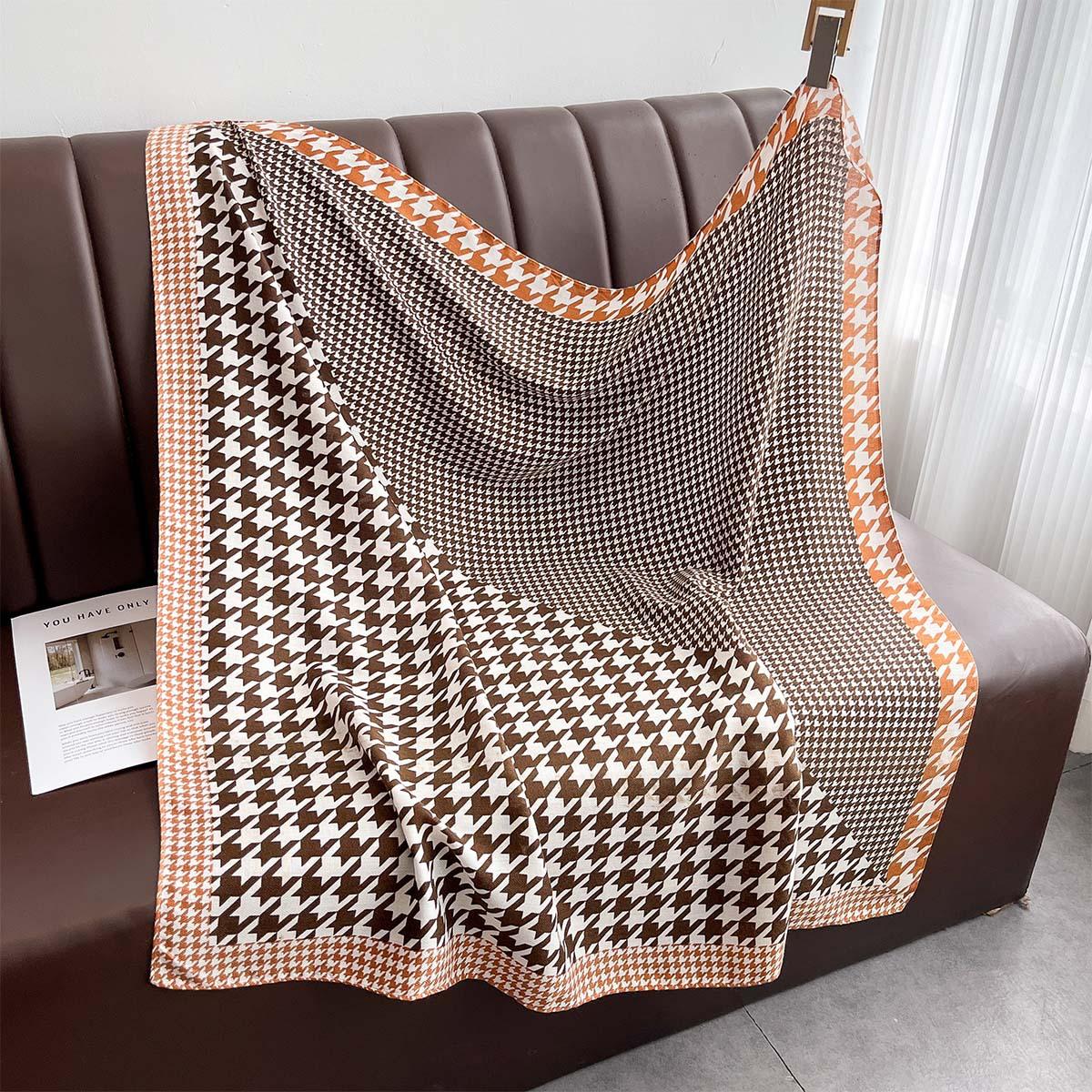 

Floral Printed Square Scarf Women 90*90cm Imitation Silk Scarves Bandanas Summer Thin Hijab Neckerchief Luxury Beach Shawl Wraps