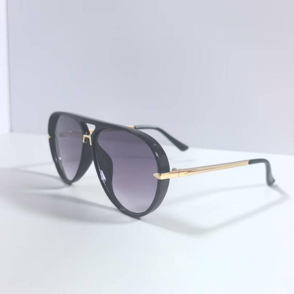 Trendy European & American Large Frame Frog Shape Sunglasses