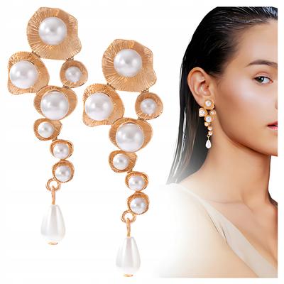Earrings Hanging With Embedded Pearls, Fashionable Women'S Gift