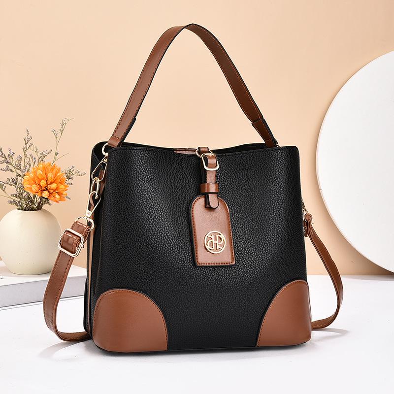

2026FMXL Women s Large Capacity Commuter Bucket Bag - New Autumn/Winter 2026