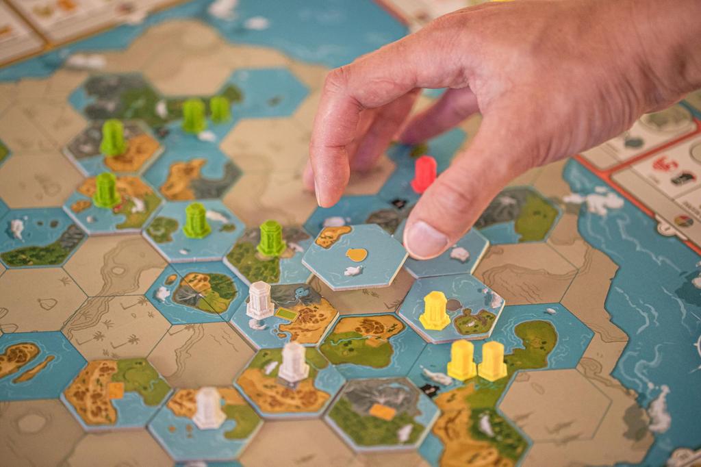 Board Game "Tapestry"