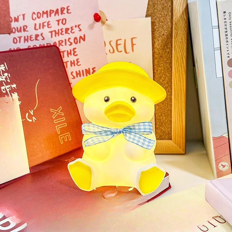 

Мультяшный ночник в виде утки Тон Тон, прикроватный светильник для спальни, окружающий свет, настольный маленький декоративный подарок Ton ton duck жёлтый