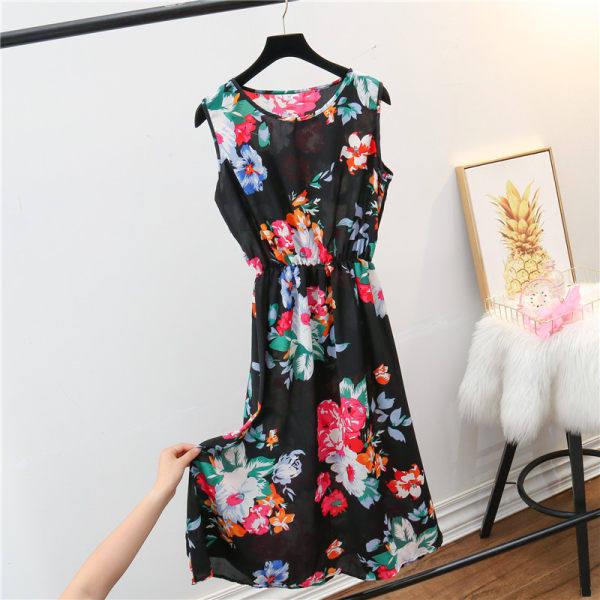 Stylish Striped Sleeveless Dress for Middle-aged & Elderly Women, Mid-length, Loose Fit, Slimming & Versatile Design