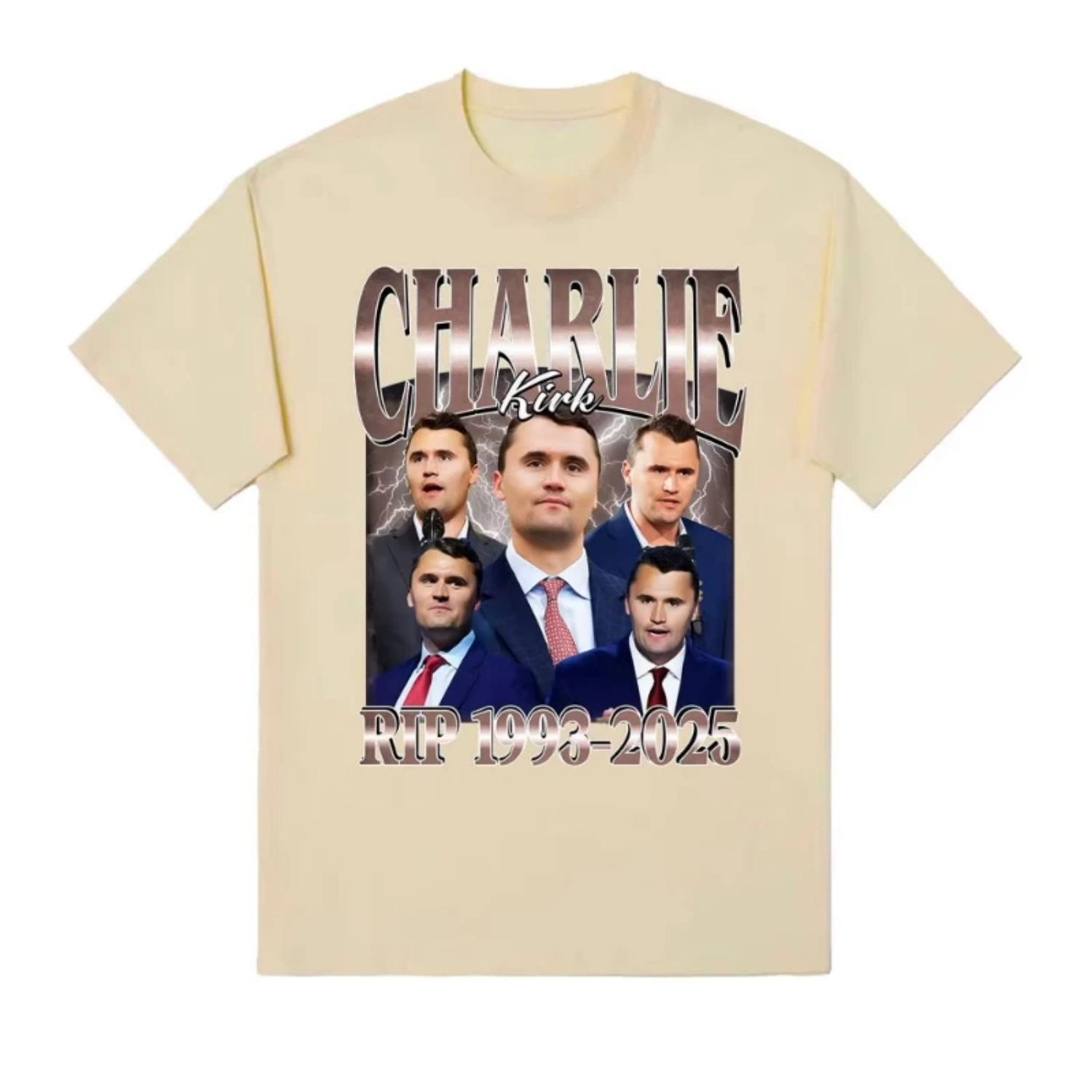 

Comical Charlie Kirk RIP 1993-2025 Political Commemorative Retro Graphic Men and Women Summer Print Pure T-shirt S чёрный