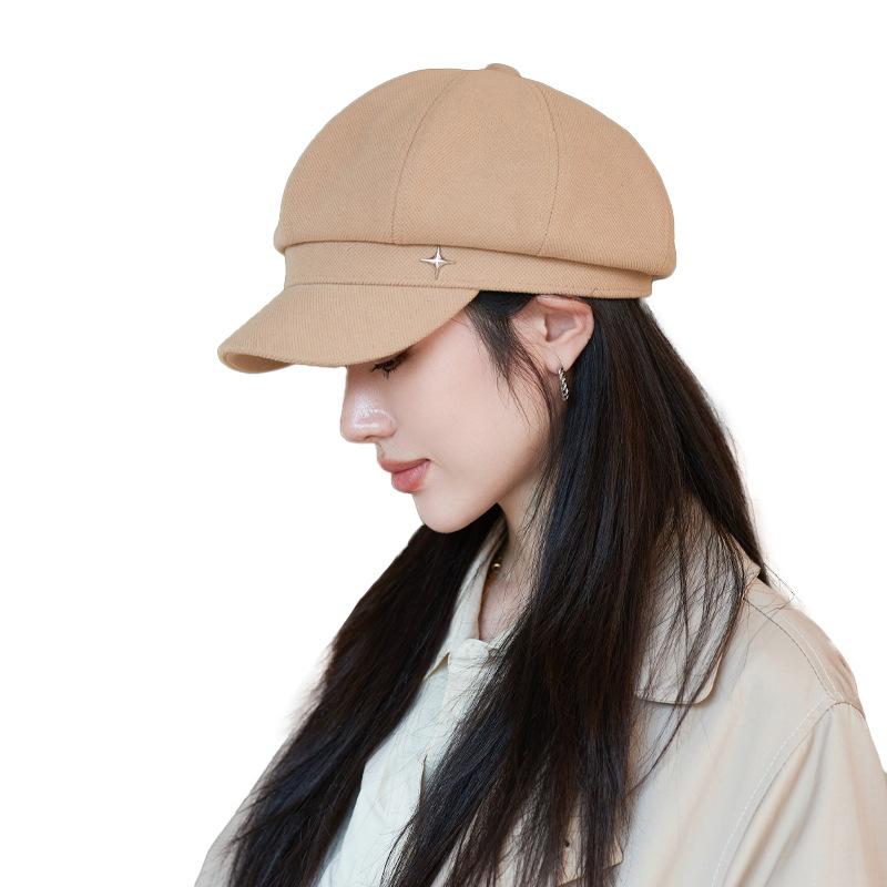 Autumn and Winter New Hat Women's High-end Sense Four-pointed Star Metal Standard Octagonal Hat Showing Face Small Newsboy Hat