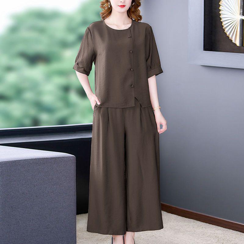 Mother's Summer 2026 Stylish Loose Fit Two-Piece: Short Sleeve, Casual, Slimming, Tummy Concealing for Middle-Aged Women