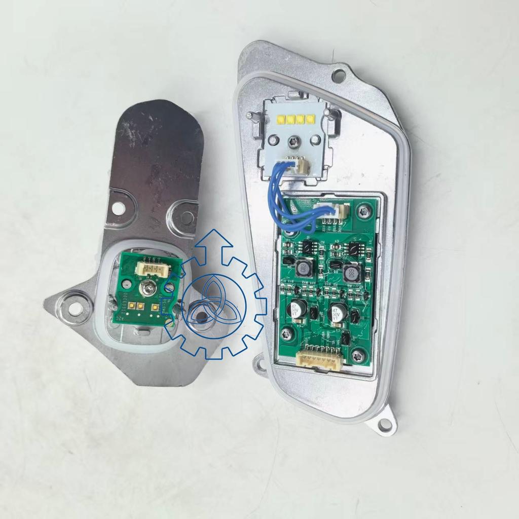 Volvo Trucks FH Left Front Headlight 22239219 21221130 Control Unit OE:82355055 Electronic Control Module